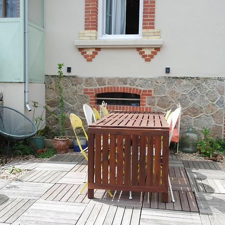 Domaine Du Pavillon Gite 15 Personnes Issy-l'Eveque Exterior foto